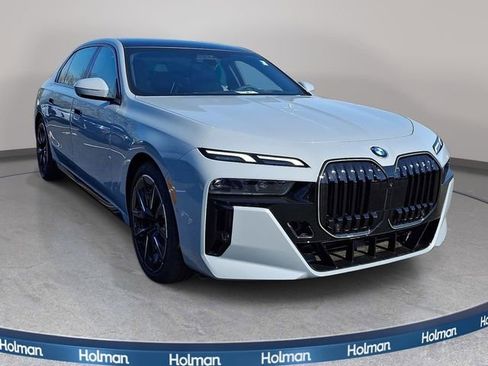 New 2026 BMW 760i xDrive AWD/4WD image 3