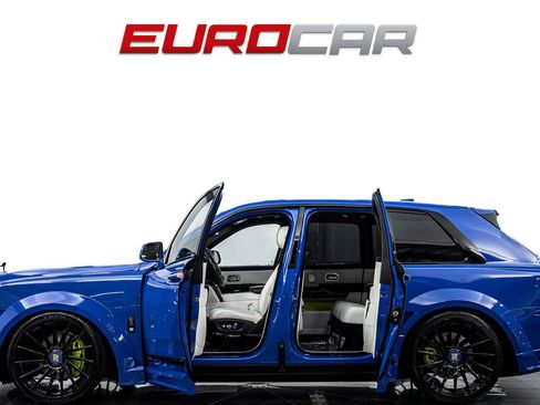 Used 2021 Rolls-Royce Cullinan Black Badge AWD/4WD image 3