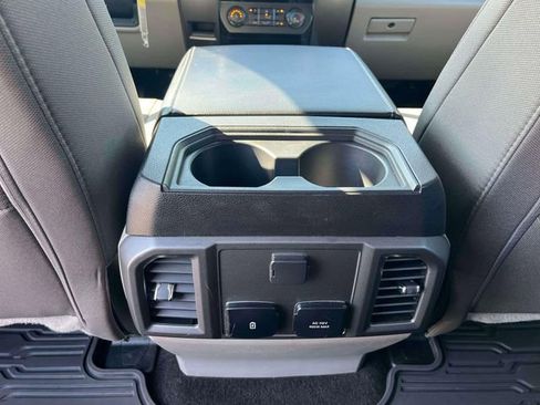 Used 2020 Ford F150 XLT w/ Equipment Group 302A Luxury AWD/4WD image 29