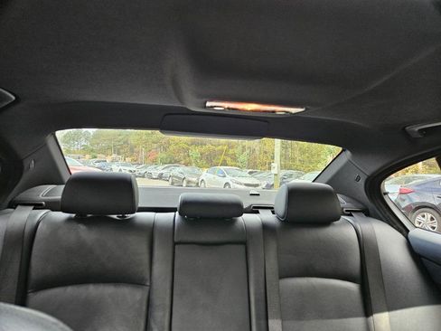 Used 2013 BMW 550i xDrive Sedan image 40