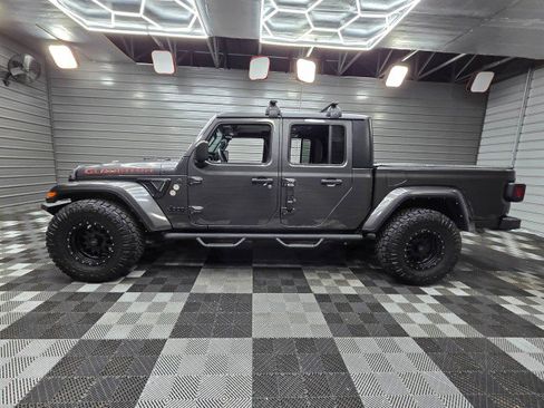 Used 2023 Jeep Gladiator Sport AWD/4WD image 8