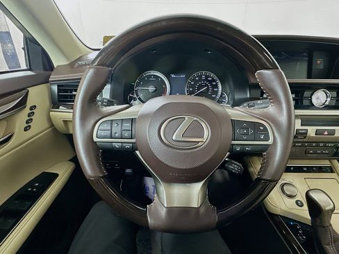 Used 2017 Lexus ES 350 image 11