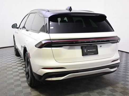 New 2026 Lincoln Nautilus Reserve w/ Jet Appearance Package image 4