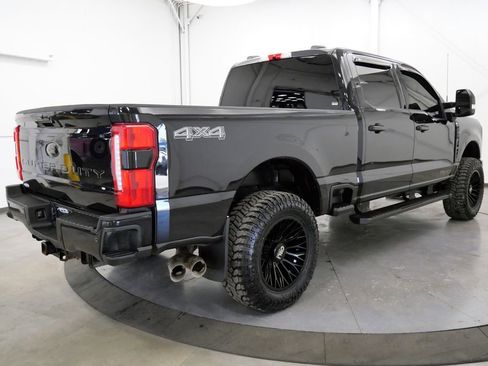 Used 2024 Ford F250 XLT w/ Black Appearance Package AWD/4WD image 7