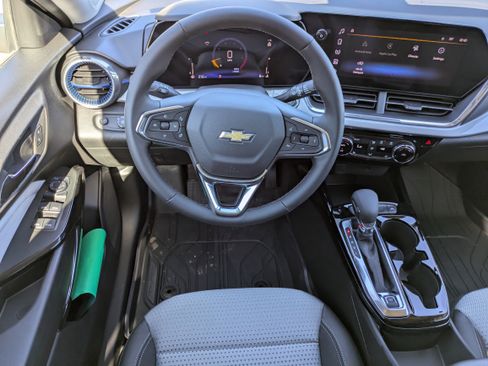 New 2026 Chevrolet Trax LT w/ Driver Confidence Package image 4