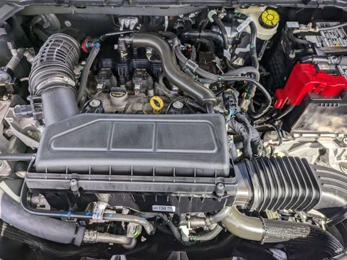 Used 2025 Ford Escape ST-Line image 34