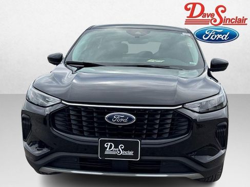 Used 2023 Ford Escape Active w/ Tech Pack #2 AWD/4WD image 2