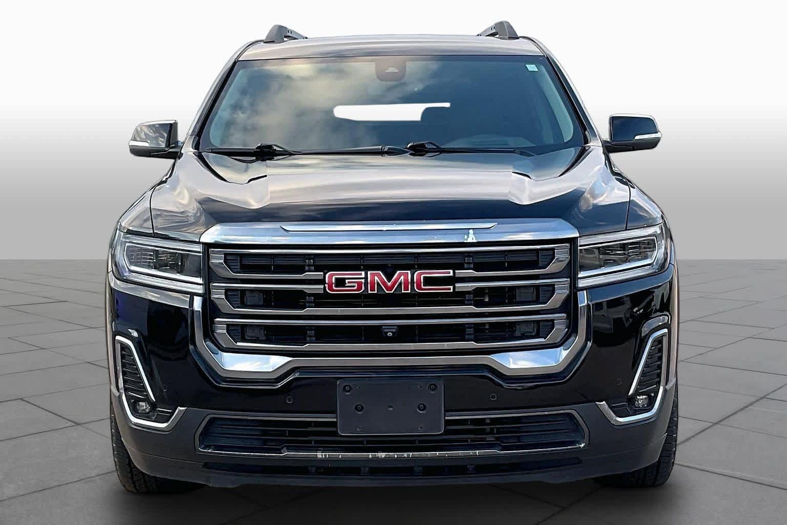 Used 2023 GMC Acadia AT4 w/ Technology Package AWD/4WD image 3