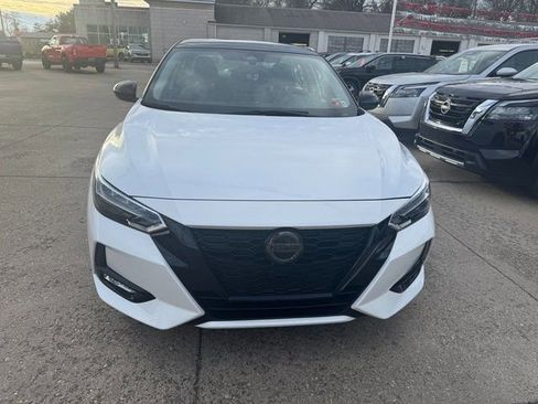 Used 2022 Nissan Sentra SR w/ Midnight Edition image 17