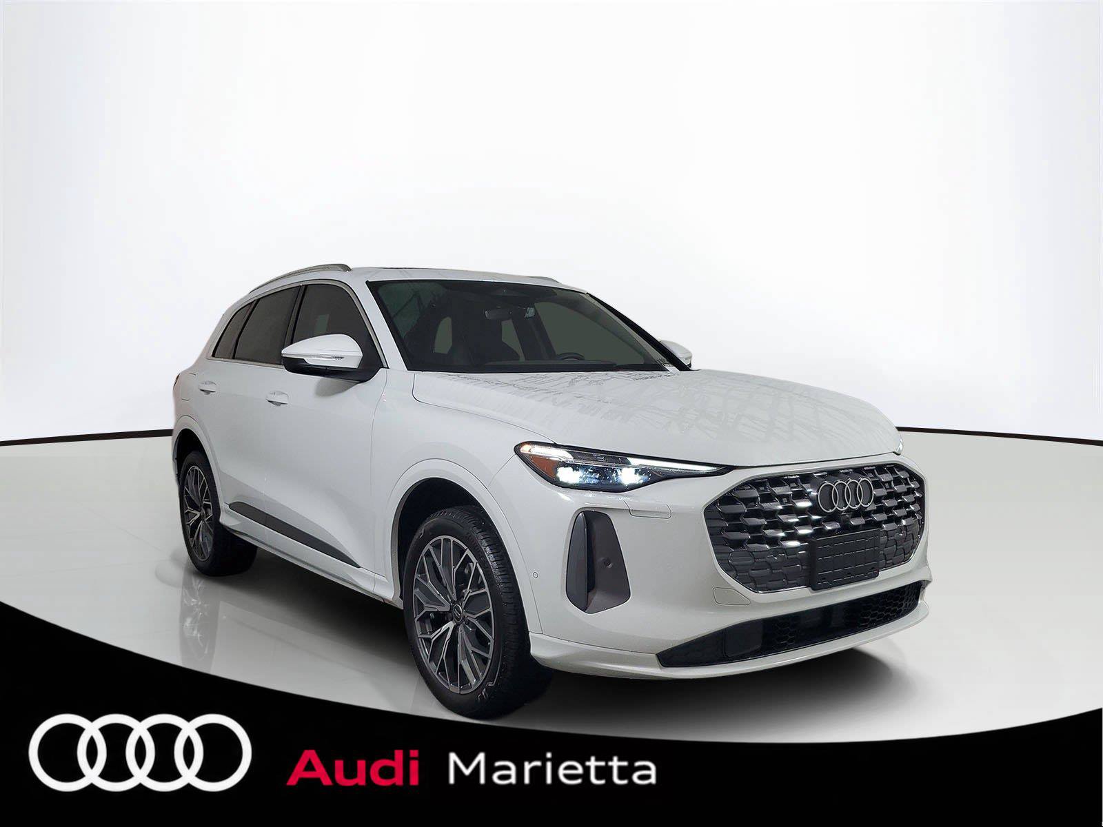 Used 2025 Audi Q5 Premium AWD/4WD image 1