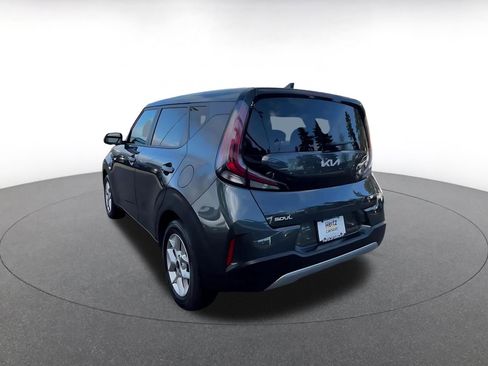 Used 2025 Kia Soul LX w/ LX Technology Package image 11