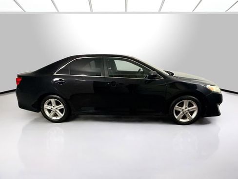 Used 2012 Toyota Camry SE image 10
