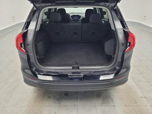 Used 2023 GMC Terrain SLE FWD image 29