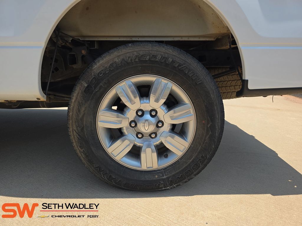 Used 2011 Ford F150 XLT w/ XLT Chrome Pkg AWD/4WD image 28