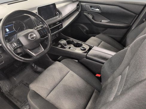 Used 2025 Nissan Rogue SV AWD/4WD image 9