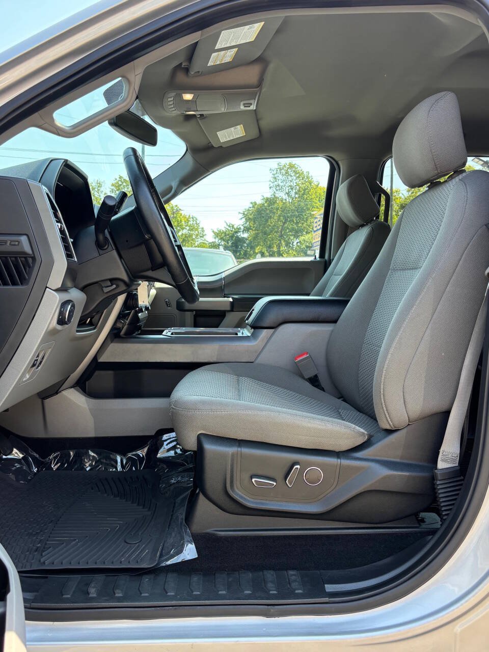 Used 2018 Ford F150 XLT w/ Equipment Group 302A Luxury AWD/4WD image 10