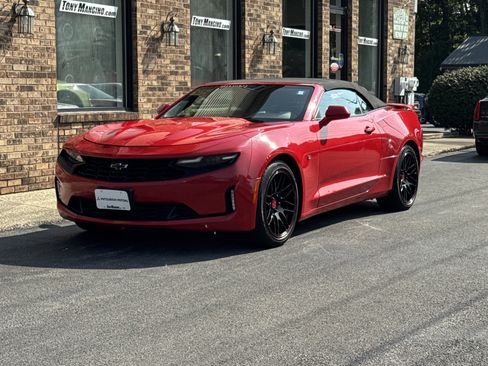 Used 2020 Chevrolet Camaro LT image 23