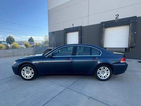 Used 2002 BMW 745i RWD image 2