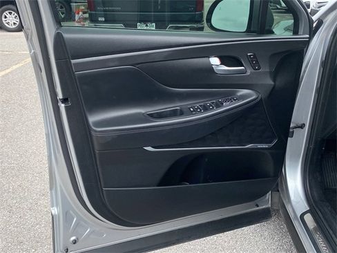 Used 2021 Hyundai Santa Fe Limited image 18