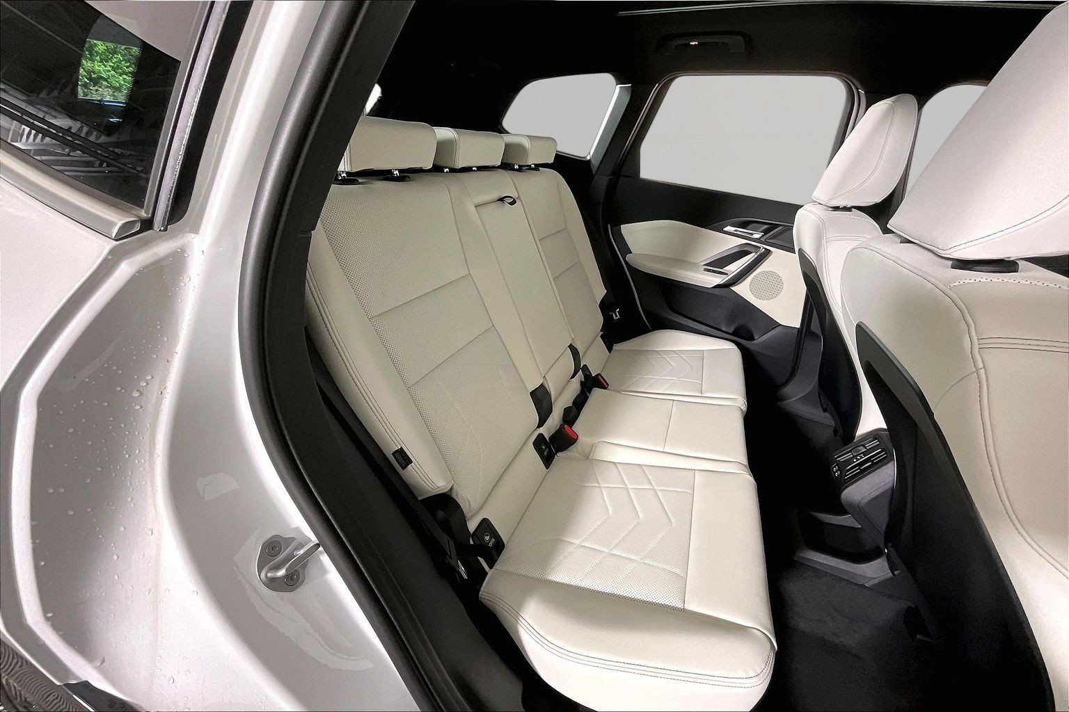 Certified 2026 BMW X1 xDrive28i w/ Technology Package AWD/4WD image 14