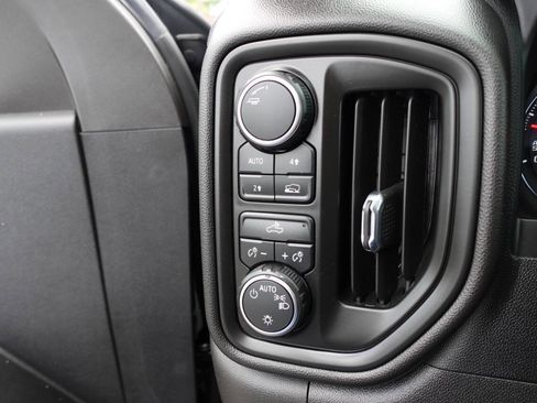Used 2023 Chevrolet Silverado 1500 Custom AWD/4WD image 52
