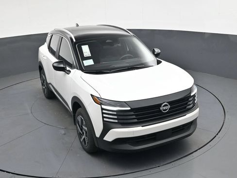 Certified 2026 Nissan Kicks SV w/ SV Premium Package FWD image 32