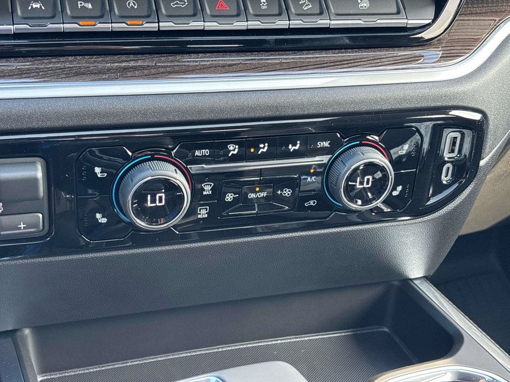 New 2026 Chevrolet Silverado 1500 RST AWD/4WD image 15