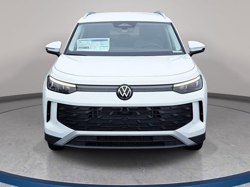 New 2026 Volkswagen Tiguan S FWD image 2