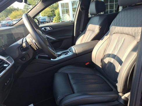 Used 2024 BMW X6 M60i AWD/4WD image 16