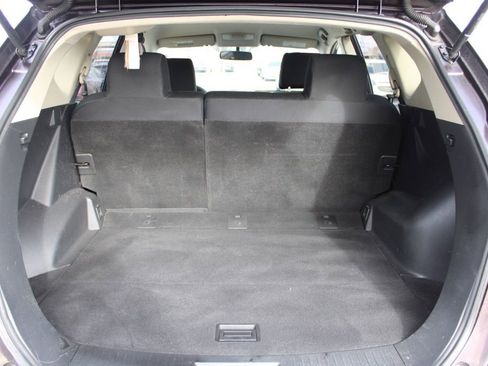 Used 2011 Nissan Rogue SV image 11