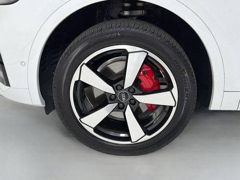 Used 2024 Audi Q5 2.0T Prestige AWD/4WD image 33