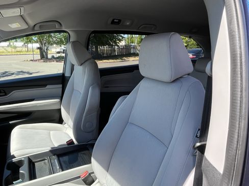 Used 2020 Honda Odyssey EX image 17