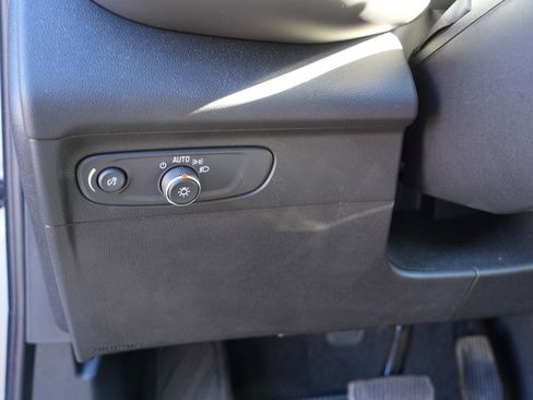 Used 2023 Buick Envision Preferred AWD/4WD image 17