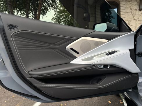 Used 2025 Chevrolet Corvette E-Ray AWD/4WD image 50