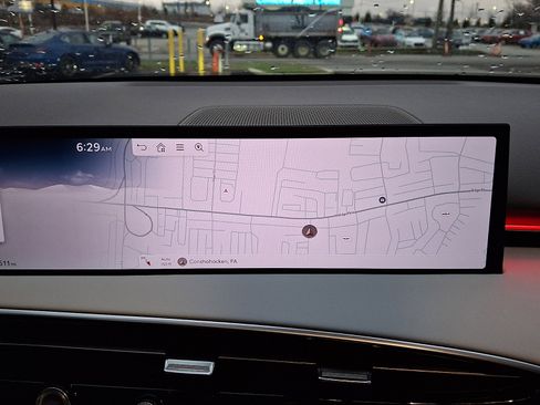 Used 2026 Genesis GV70 2.5T Advanced image 17