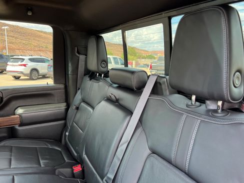 Used 2021 Chevrolet Silverado 3500 High Country w/ Z71 Off-Road Package AWD/4WD image 21