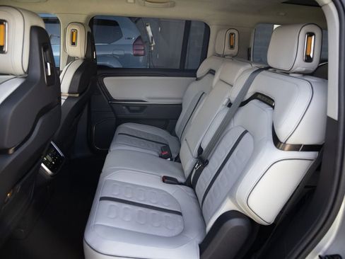 Used 2025 Rivian R1S Adventure image 17