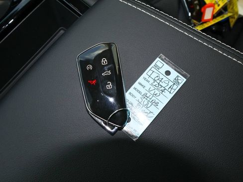 Used 2024 Volkswagen Atlas SE FWD image 27