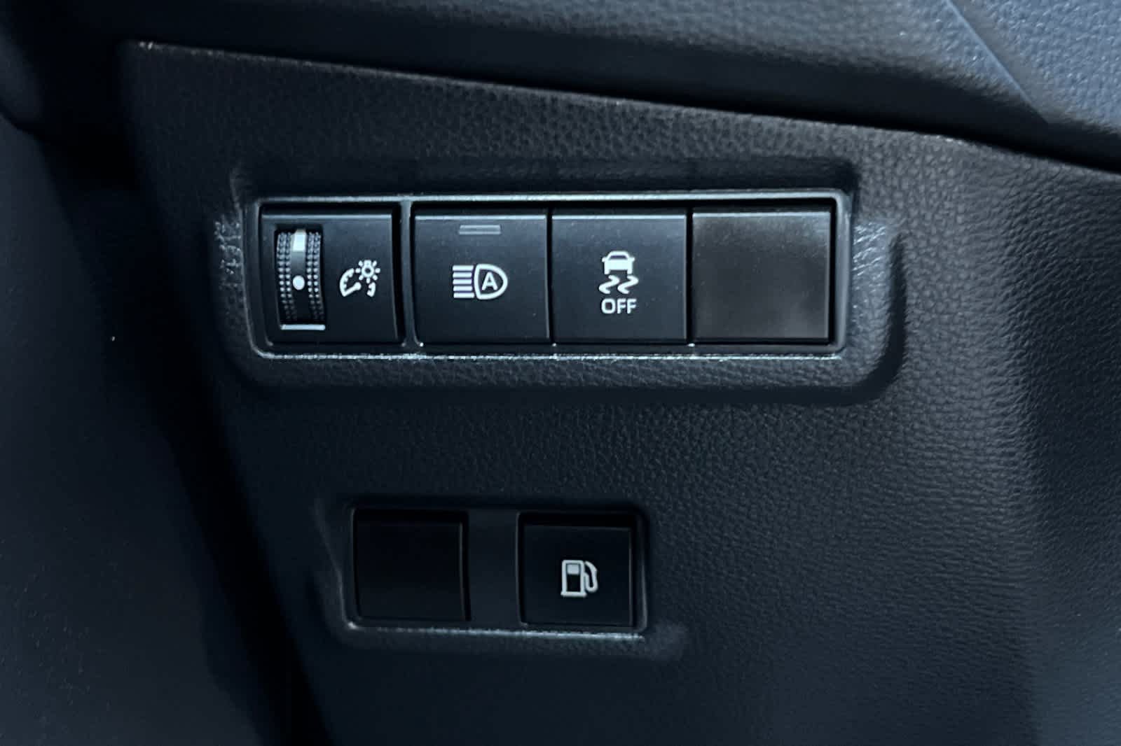 Certified 2024 Toyota Corolla Cross AWD Hybrid image 30