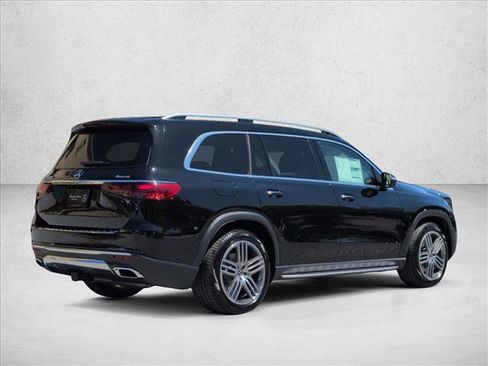 New 2026 Mercedes-Benz GLS 450 4MATIC image 9