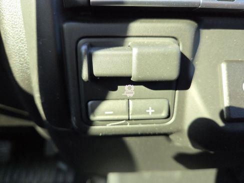 New 2026 GMC Sierra 2500 Pro w/ Convenience Package image 8