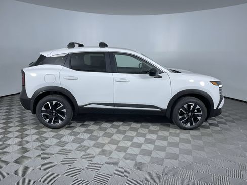 New 2026 Nissan Kicks SV w/ SV Premium Package AWD/4WD image 10