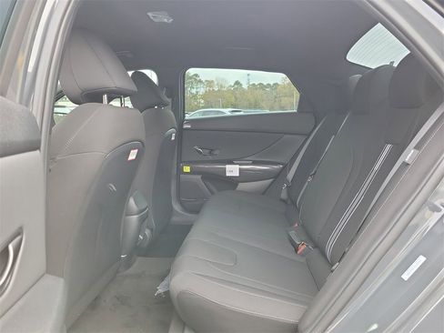 New 2026 Hyundai Elantra Sport image 11