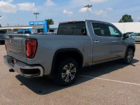 Used 2024 GMC Sierra 1500 SLT image 8