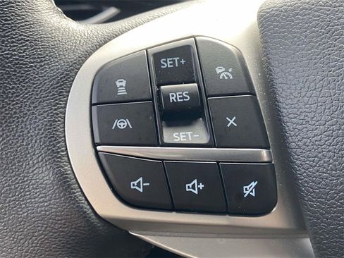 Used 2022 Ford Explorer XLT w/ Equipment Group 202A image 62