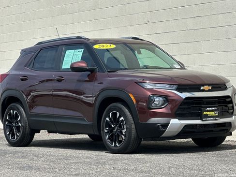 Used 2023 Chevrolet TrailBlazer LT w/ Convenience Package image 1