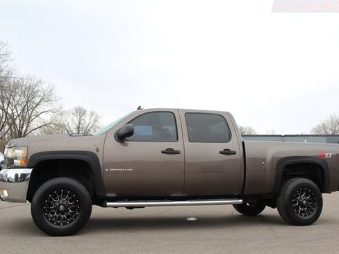 Used 2008 Chevrolet Silverado 2500 LT w/ 2LT Convenience Package image 5