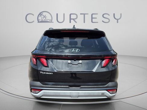 Certified 2025 Hyundai Tucson SEL FWD image 4