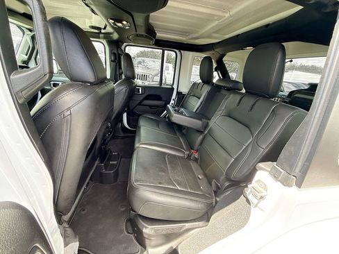 Used 2023 Jeep Wrangler Unlimited Sahara w/ Cold Weather Group image 23