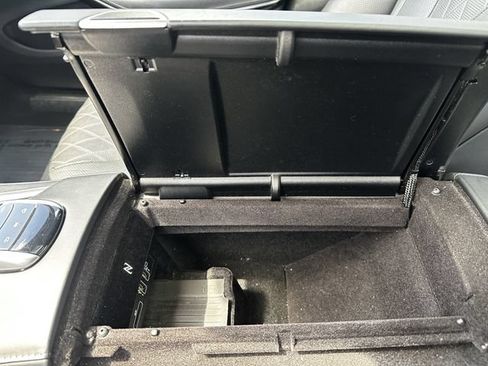 Used 2018 Mercedes-Benz S 560 4MATIC Sedan image 26